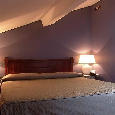 Hotel Pierre Mediolan