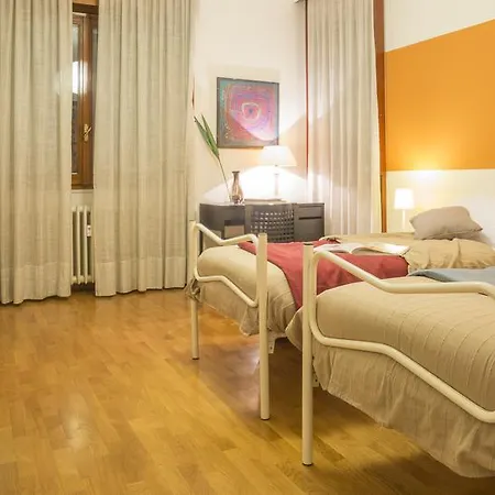 Hintown Sporting District Apartment *