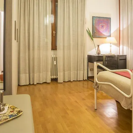 Hintown Sporting District Apartment