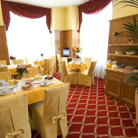 Cinque Giornate Hotell