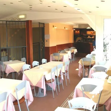 Отель Ibis Styles Centro 3*