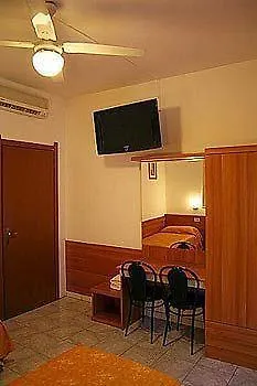 米格农酒店