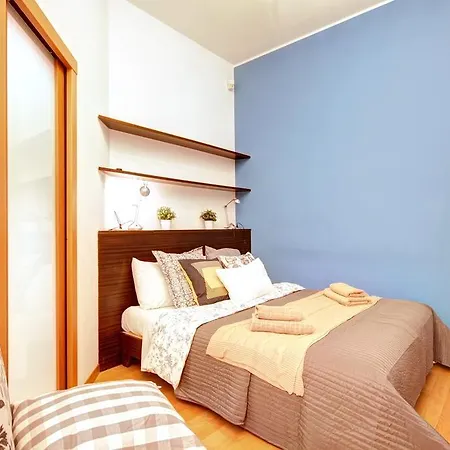 Algeri Apartment Milan