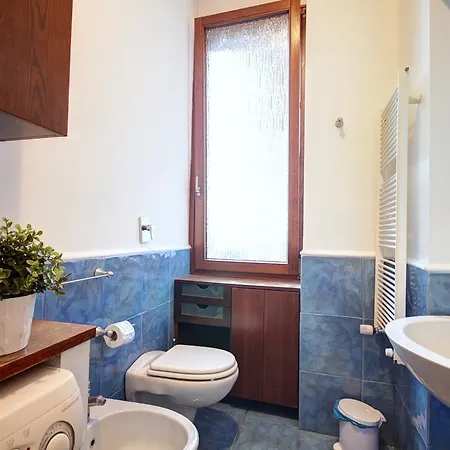 Apartment Algeri Milan