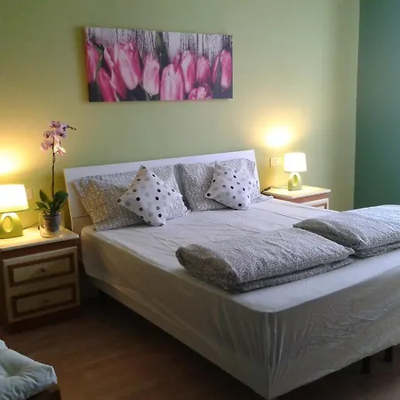 Apartment Certosa 3 Bedrooms *