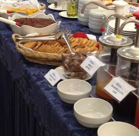 Mokinba Cristallo Hotel