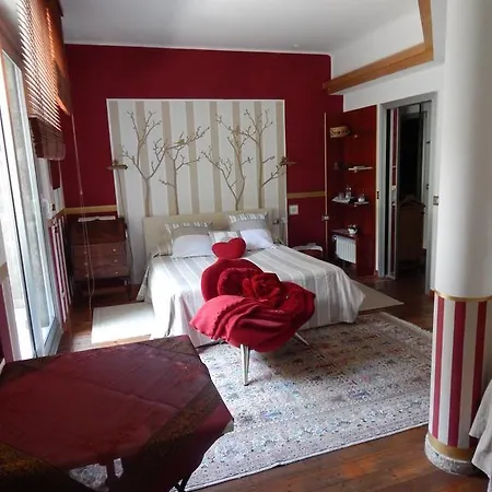 Bed & Breakfast House