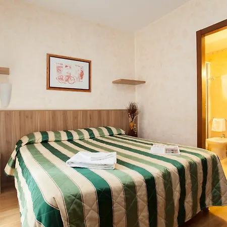 Desenzano Aparthotel Milan