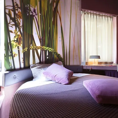 Mentana, By R Collection Hotel 4*