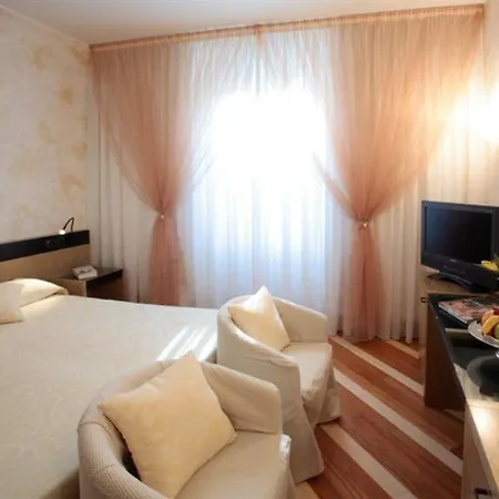 Hotel Sanpi 4*