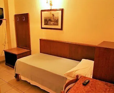 Minerva Hotel 3*