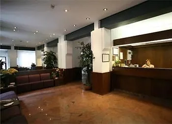 La Pace Hotel