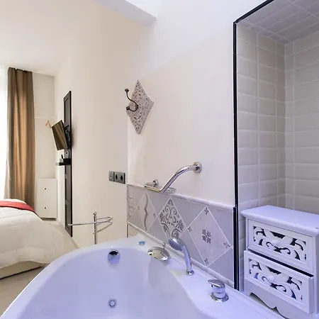 Dei Mercanti 4* Милан