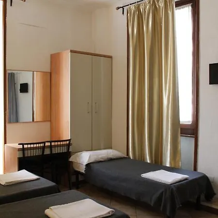 Alba Hotel *