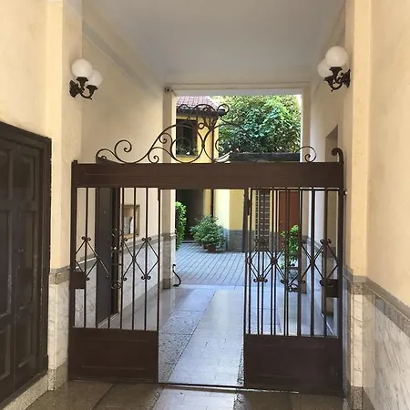 Fashion District Apartment *