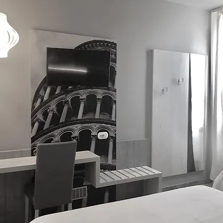 Hotel Canova 3*