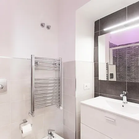 4rooms Гостевой дом Милан