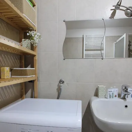 Italianway-s.m. Fontana Apartment *