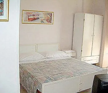 Hotel Kennedy *
