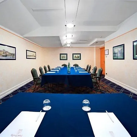 Regency Hotel 4*
