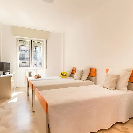 Alessia's Flat- Boncompagni Appartamento