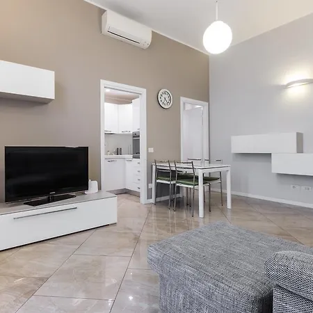 Apartment Porta Venezia Trilocale