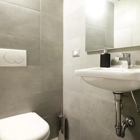 Apartment Very Close To Duomo *