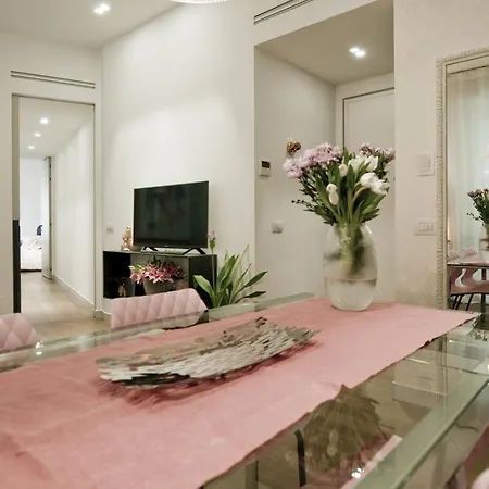 Apartment Madeleine In Brera