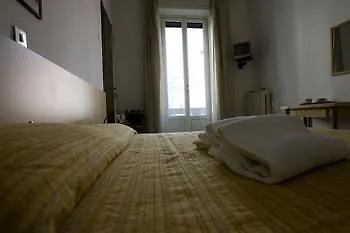 La Pace 2* Milan