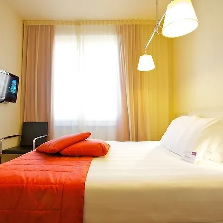 Отель Mercure Solari