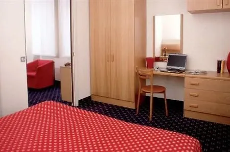 Hotel apartamentowy Portello Mediolan
