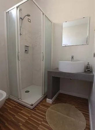 Isola Apartment *