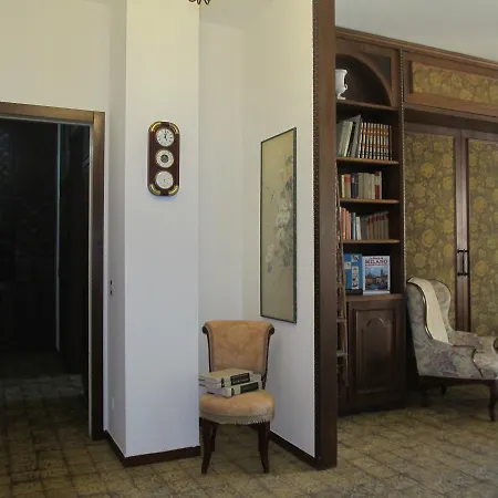 Welcome To My House Bed and breakfast 4*