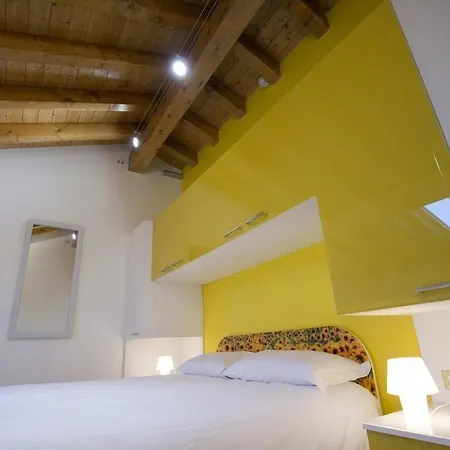 Versoverde Alzaia Naviglio Grande Lejlighedshotel 2*