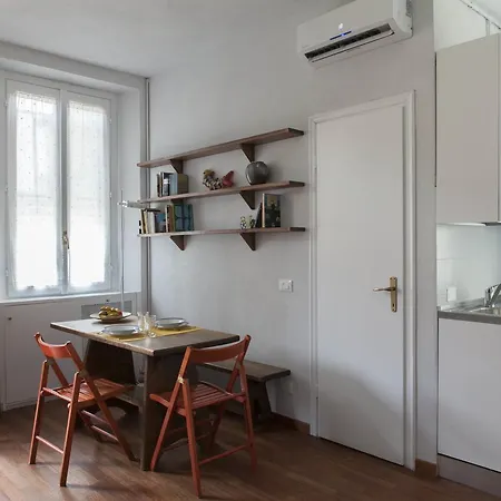 Italianway - Corso San Gottardo Apartment Milan