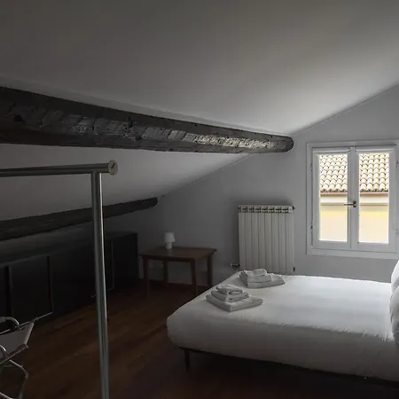 Italianway - Corso San Gottardo Milan
