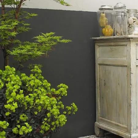 Rosso Segnale 4* Milano