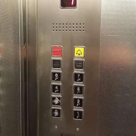 Panzió Melzo 13 *