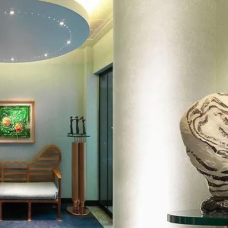 Spadari Al Duomo Otel 4*