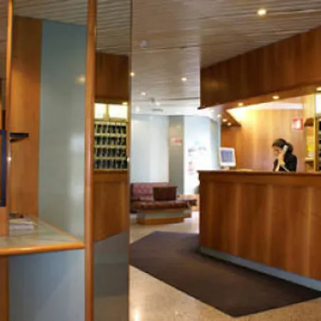 Hotel Iq