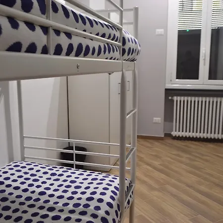 Gloria Hostel *