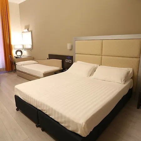 Piacenza 3* Milánó