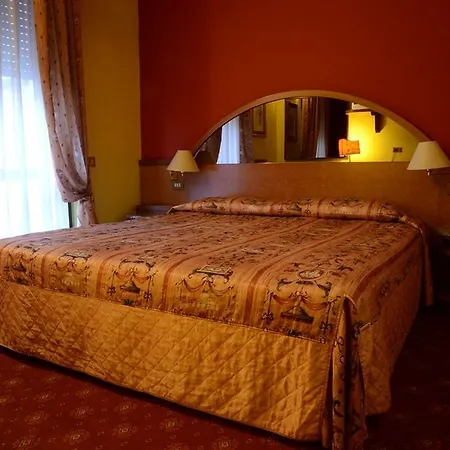 Carrobbio 4* 밀라노