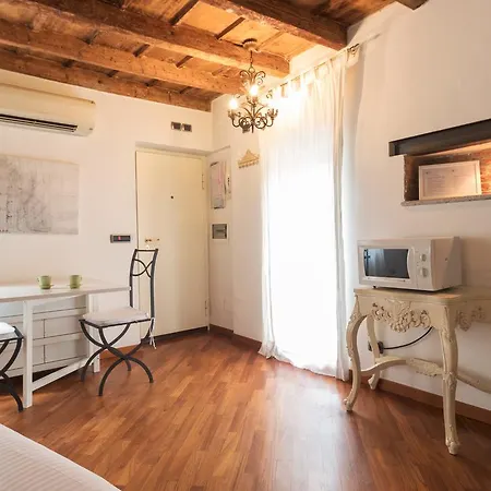 Italianway-ponte Vetero Apartament