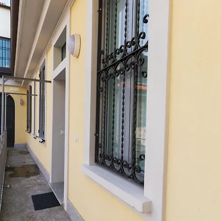 Italianway-san Rocco Second Floor Apartment *