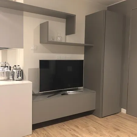 Apartment Number House - Number 15