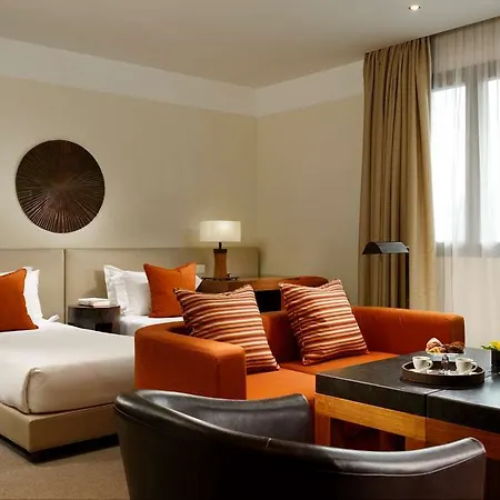 Milan Suite Hotel Hotel 4*