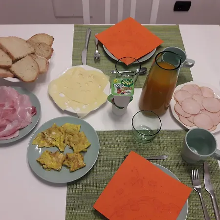 Alojamento de Acomodação e Pequeno-almoço Il Quadrifoglio Milão
