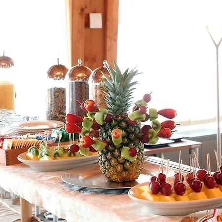 La Spezia ميلان