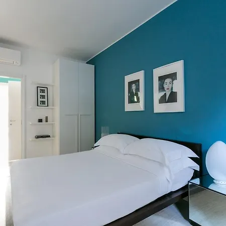 Apartment Via Ciro Menotti *